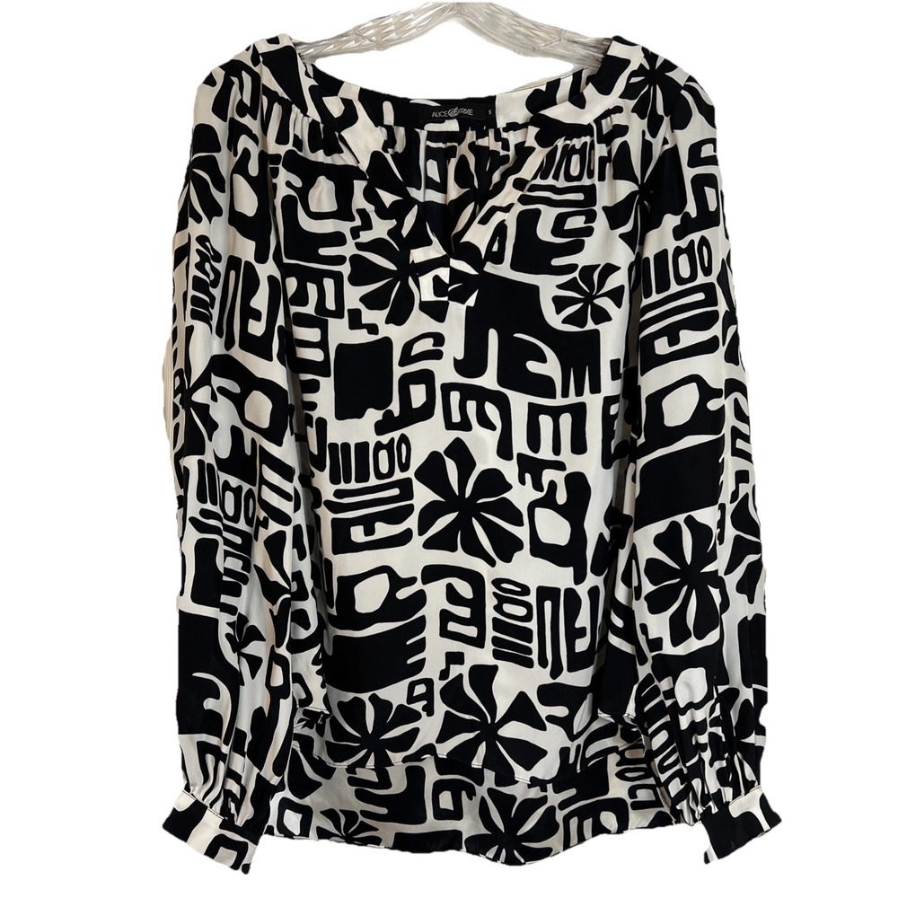 Alice & Trixie Black White Print Blouse Top 100% Silk  Long‎ Sleeve Vneck Small